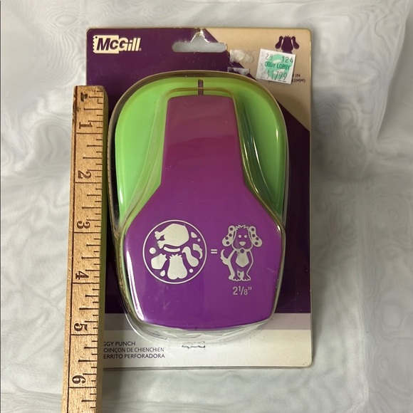 McGill Doggy Paper Punch Tool - Picture 3 of 4